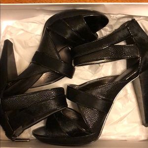 Calvin Klein Deliah Pumps in Black